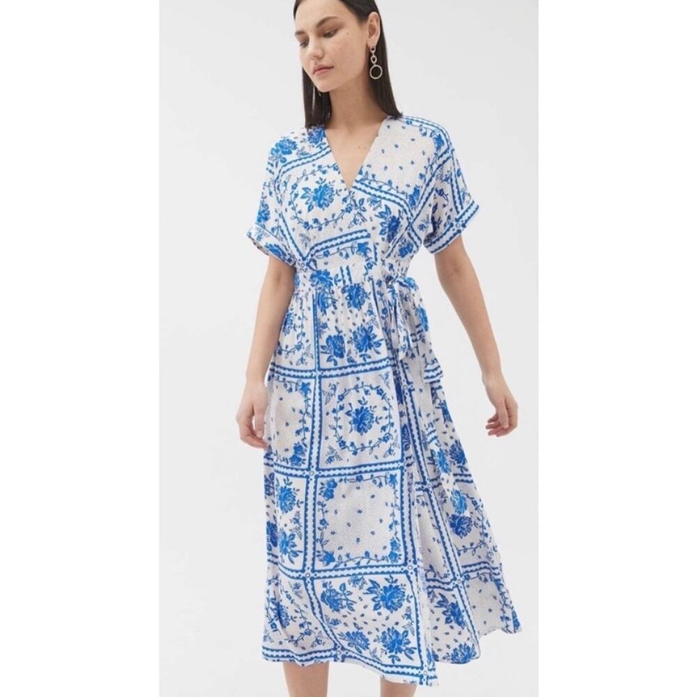 Urban Outfitters Gabrielle Midi Wrap Dress Mediterranean Blue/White Floral -SM